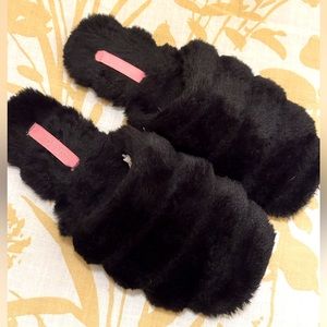 Isaac Mizrahi Faux Fur Slippers